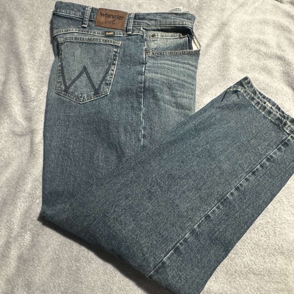 Wrangler Men's Straight Jeans - Light Blue